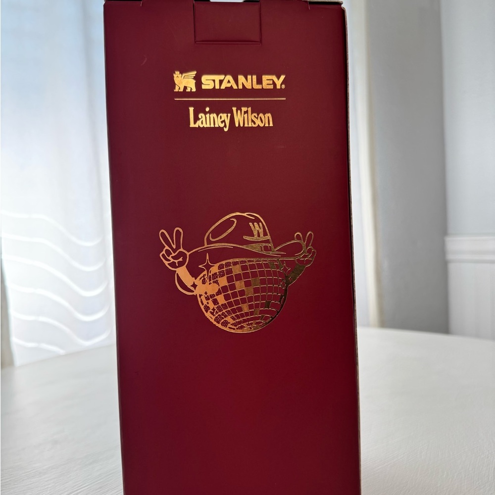 Stanley Bell Bottom Country Red Tumbler - Picture 3 of 8